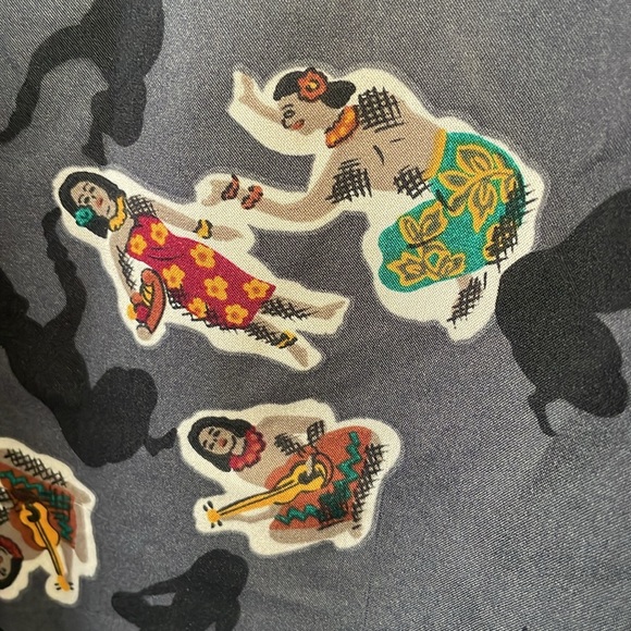 Vintage Diane Von Furstenberg Hawaiian Themed Blouse - Picture 4 of 4